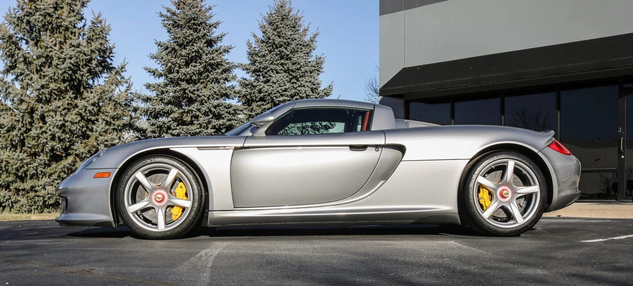 2005 Porsche Carrera GT - Image 8 of 31