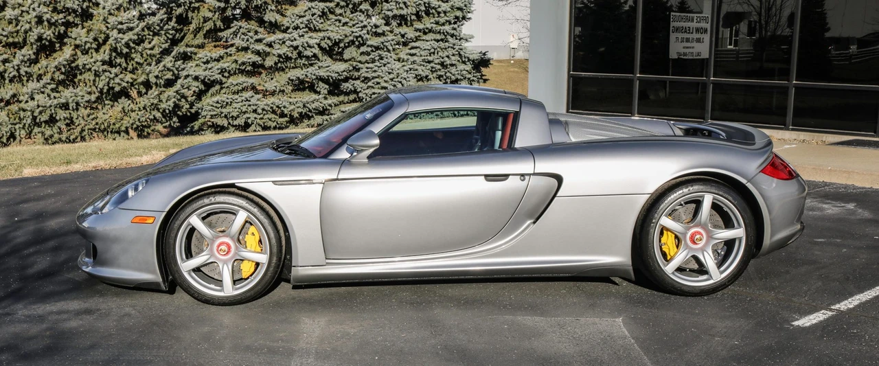 2005 Porsche Carrera GT - Image 9 of 31