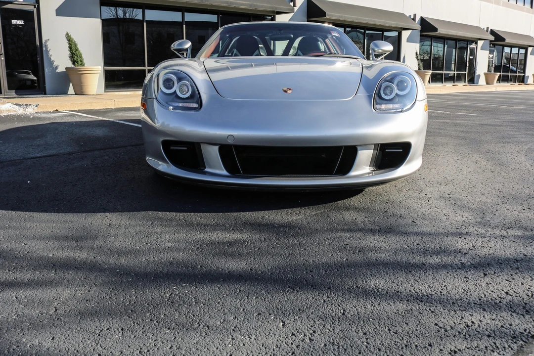 2005 Porsche Carrera GT - Image 25 of 31