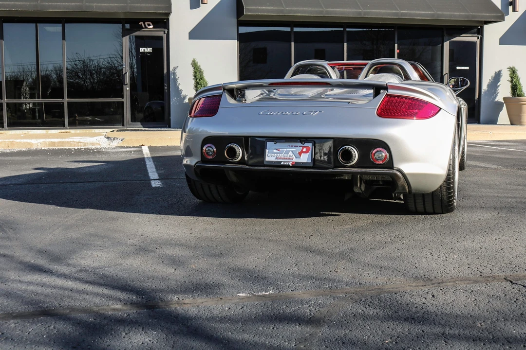 2005 Porsche Carrera GT - Image 17 of 31