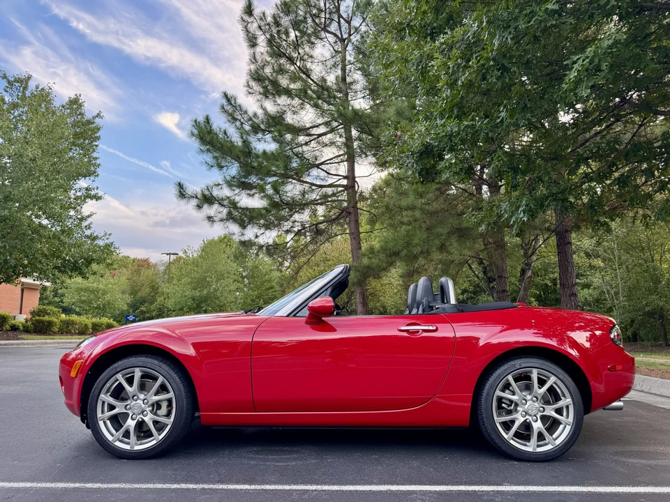 2006 Mazda NC MX-5 Miata - Image 23 of 31