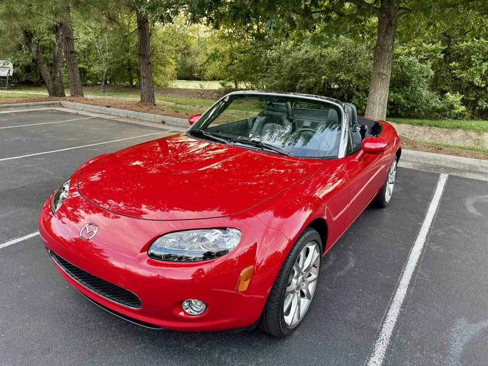2006 Mazda NC MX-5 Miata - Image 2 of 31
