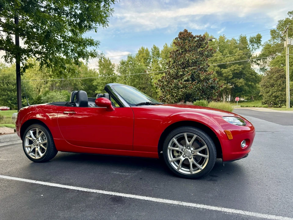 2006 Mazda NC MX-5 Miata - Image 9 of 31