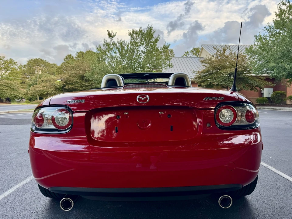 2006 Mazda NC MX-5 Miata - Image 17 of 31