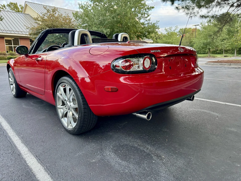 2006 Mazda NC MX-5 Miata - Image 20 of 31