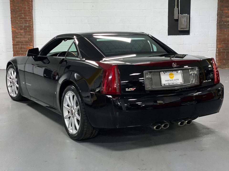 2007 Cadillac XLR-V - Image 4 of 31