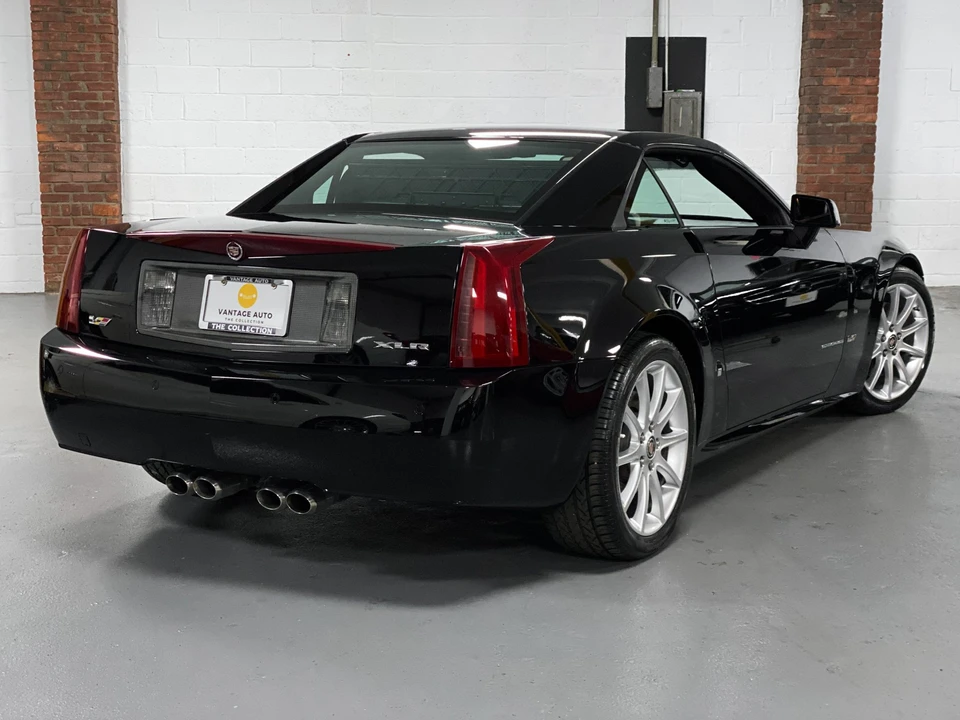 2007 Cadillac XLR-V - Image 8 of 31
