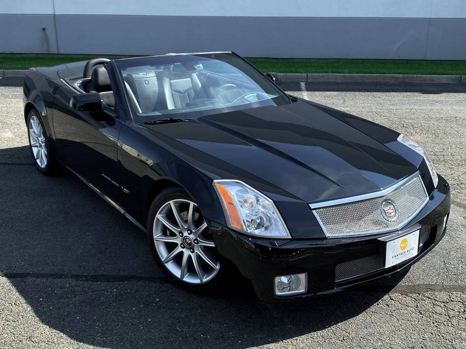 2007 Cadillac XLR-V - Image 30 of 31