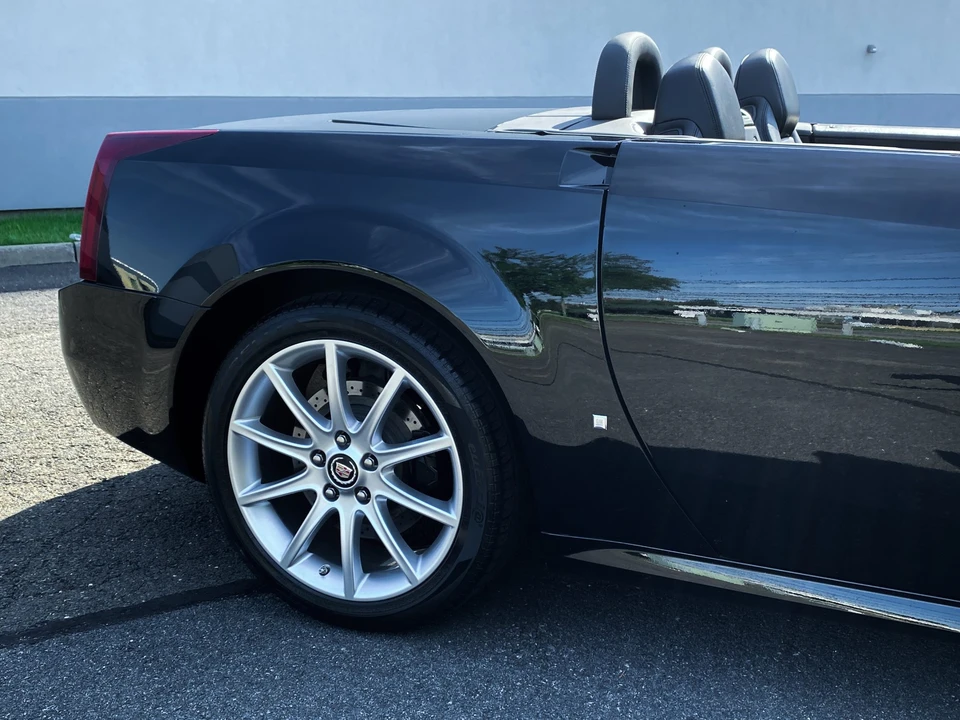 2007 Cadillac XLR-V - Image 31 of 31
