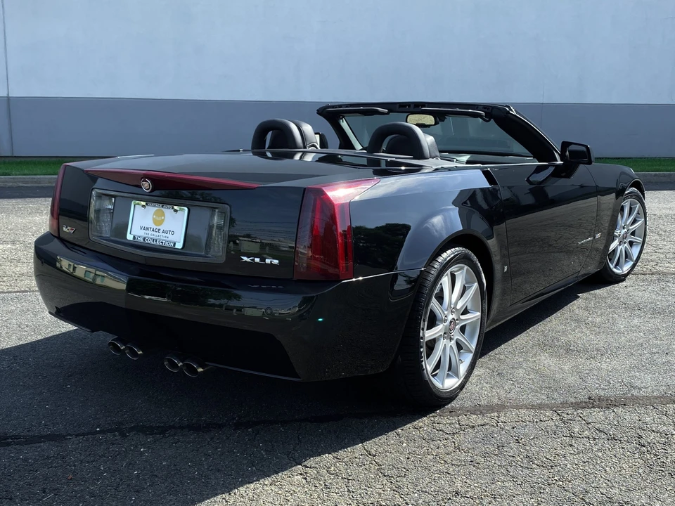 2007 Cadillac XLR-V - Image 26 of 31