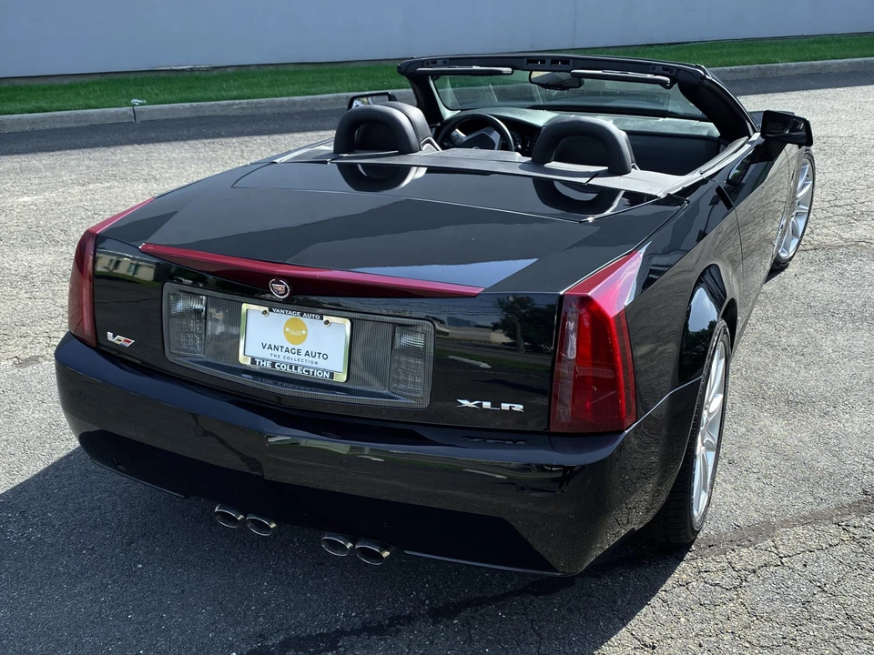 2007 Cadillac XLR-V - Image 25 of 31