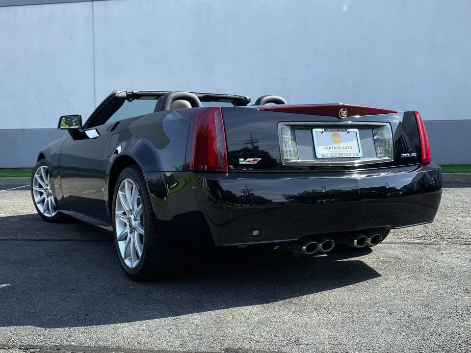 2007 Cadillac XLR-V - Image 20 of 31