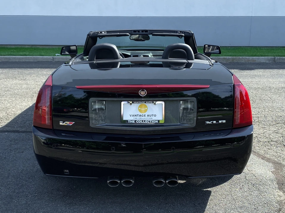 2007 Cadillac XLR-V - Image 23 of 31
