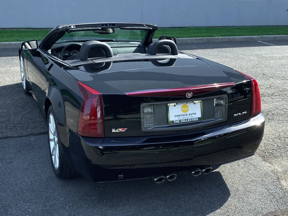 2007 Cadillac XLR-V - Image 22 of 31