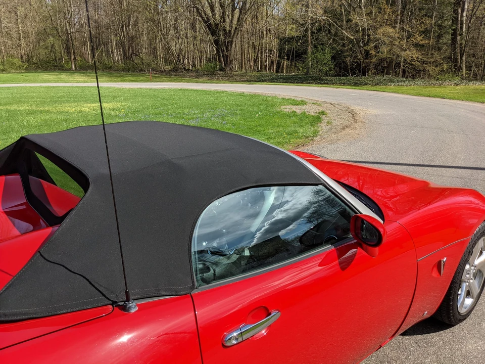 2007 Pontiac Solstice GXP - Image 24 of 31