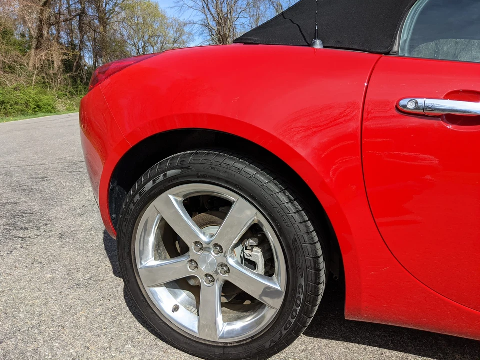 2007 Pontiac Solstice GXP - Image 25 of 31