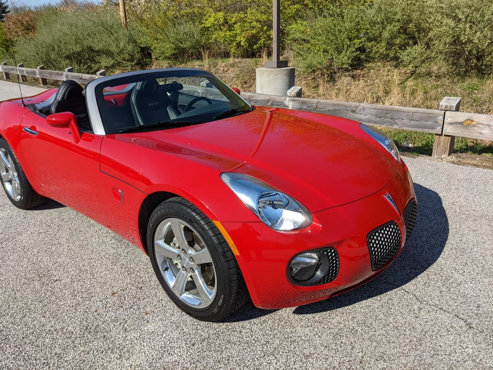 2007 Pontiac Solstice GXP - Image 13 of 31