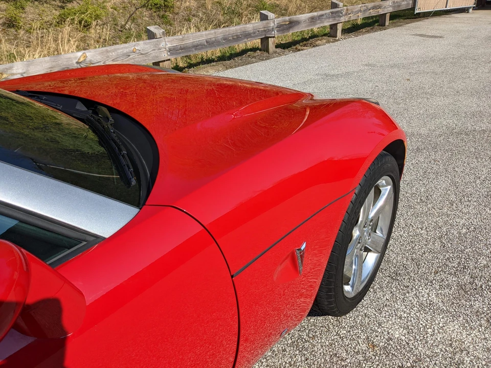 2007 Pontiac Solstice GXP - Image 29 of 31