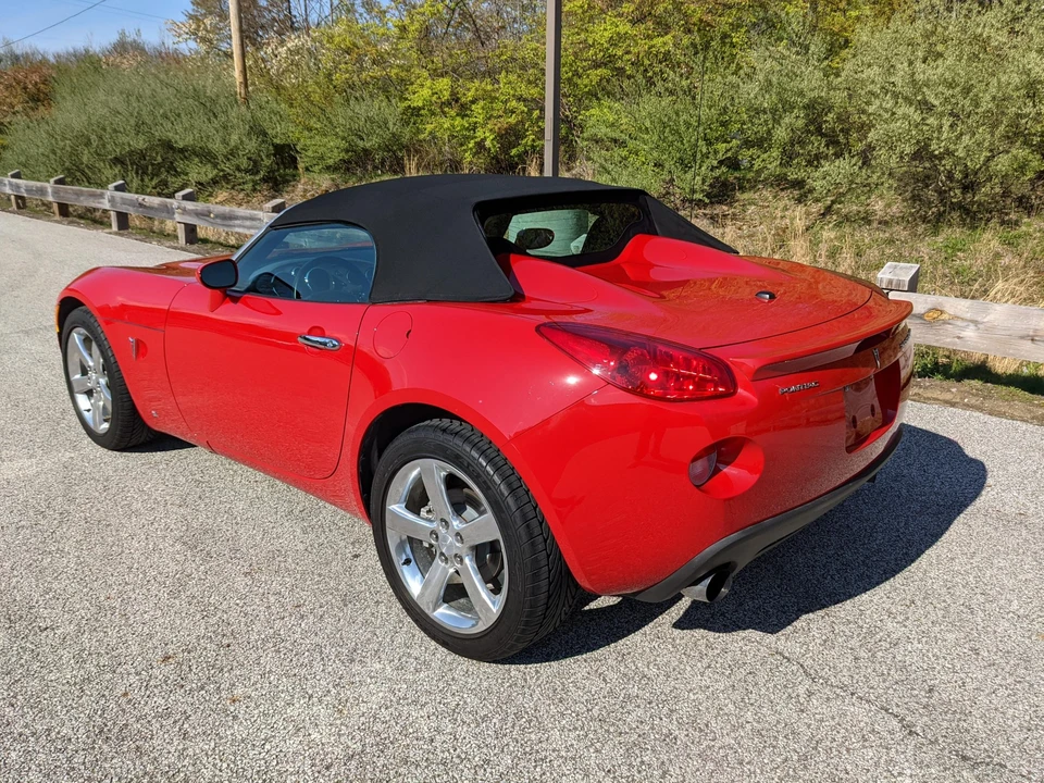 2007 Pontiac Solstice GXP - Image 5 of 31
