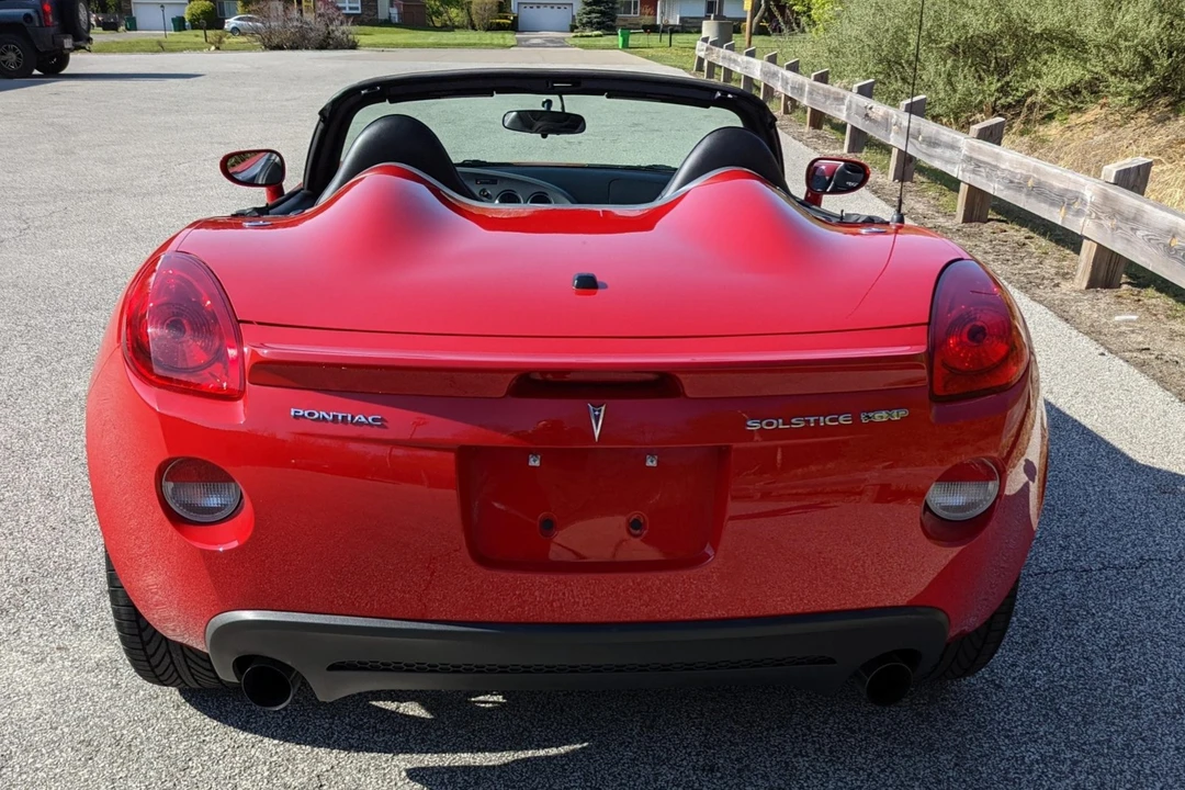 2007 Pontiac Solstice GXP - Image 8 of 31