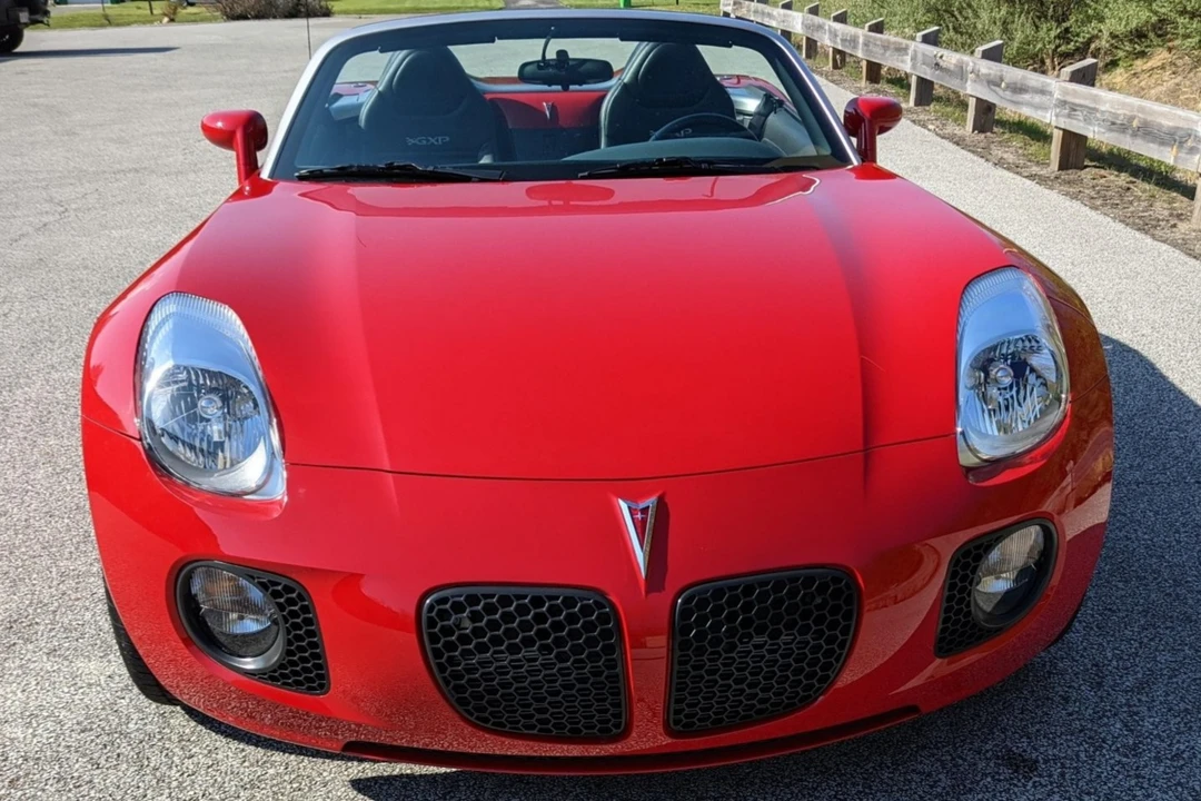 2007 Pontiac Solstice GXP - Image 15 of 31
