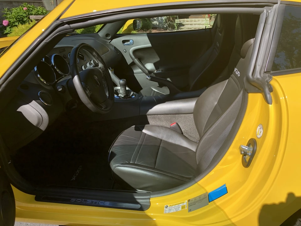 2009 Pontiac Solstice GXP - Image 23 of 31