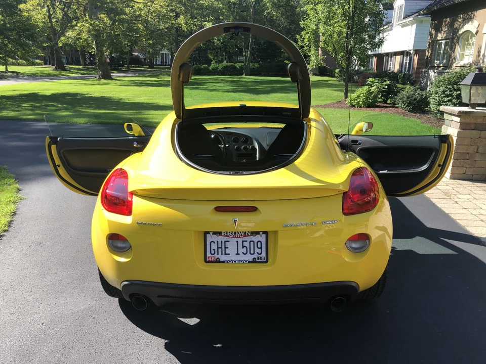 2009 Pontiac Solstice GXP - Image 11 of 31