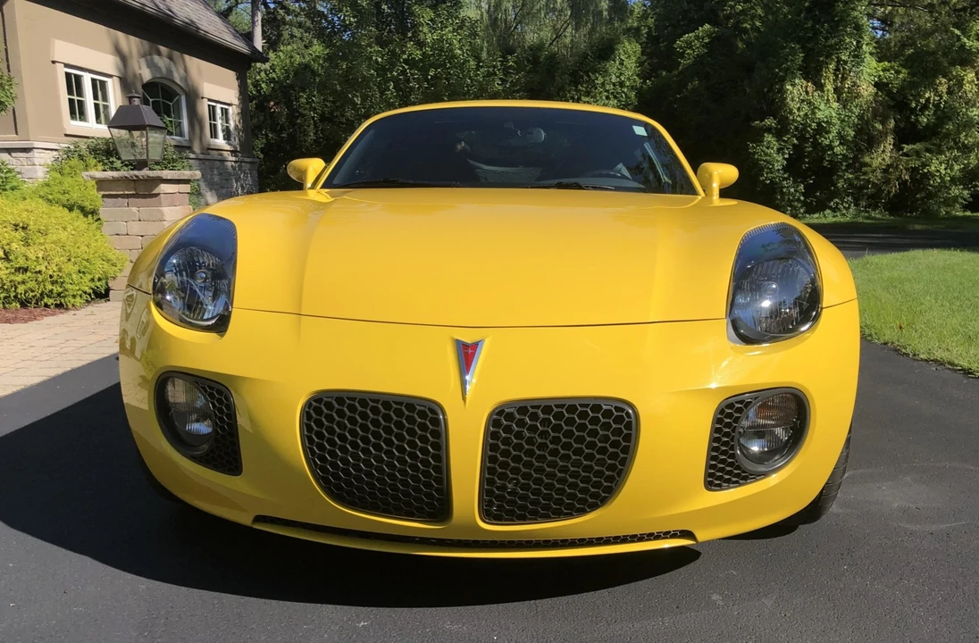 2009 Pontiac Solstice GXP - Image 3 of 31