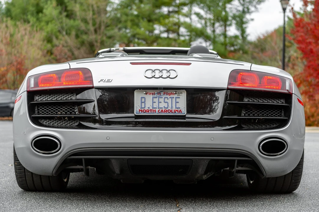 2012 Audi 42 R8 - Image 25 of 31