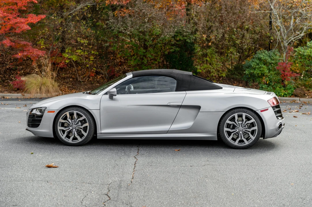 2012 Audi 42 R8 - Image 9 of 31
