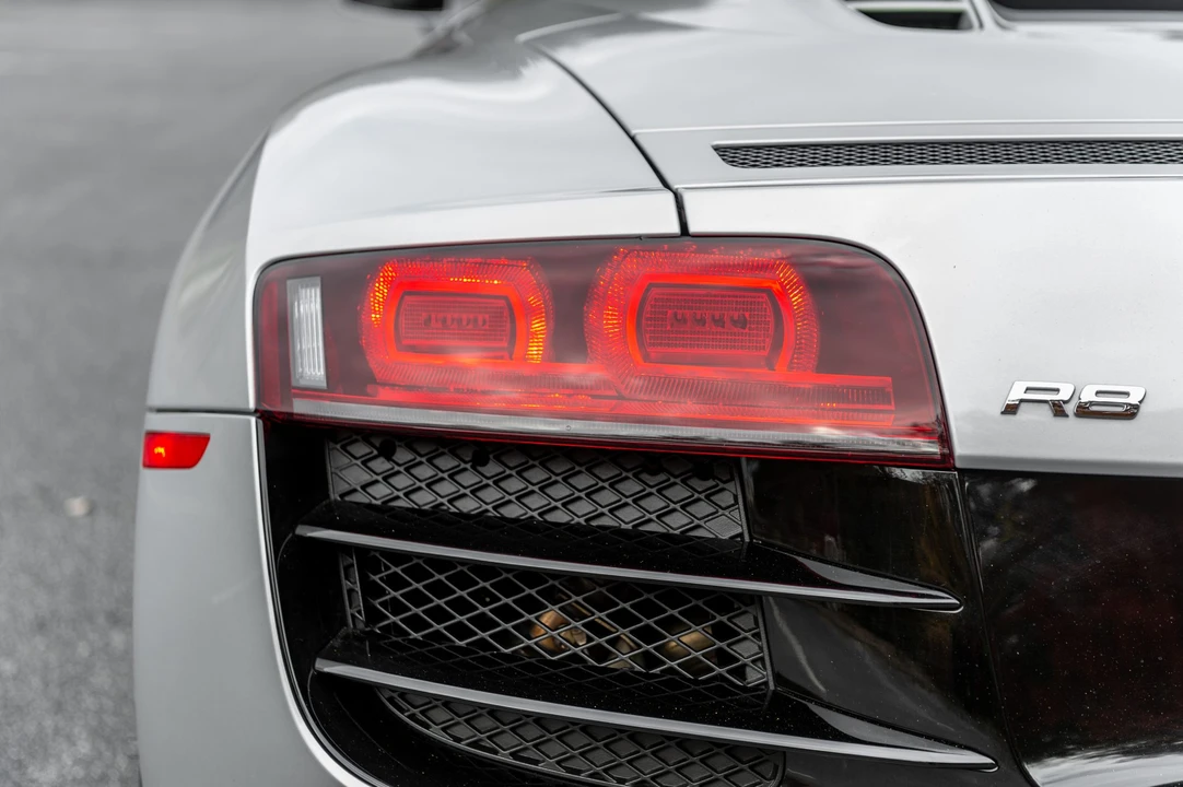 2012 Audi 42 R8 - Image 23 of 31