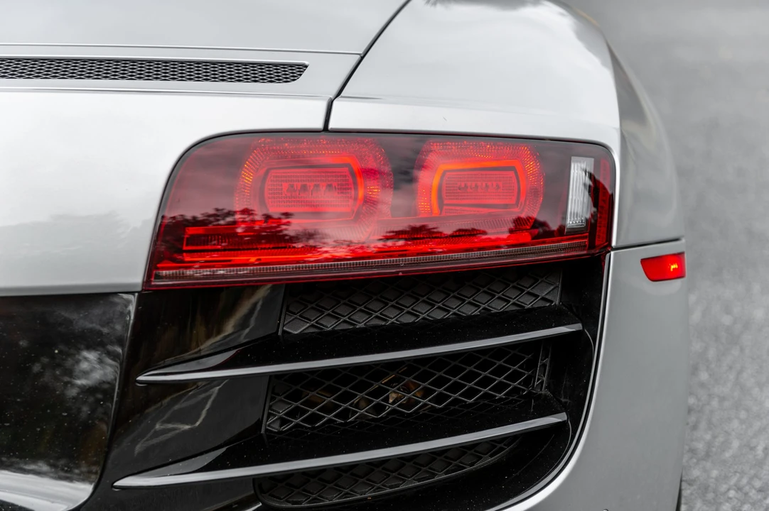 2012 Audi 42 R8 - Image 24 of 31