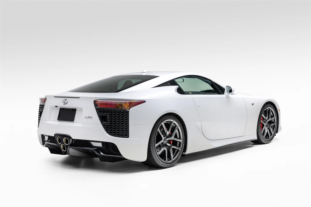 2012 Lexus LFA - Image 13 of 31