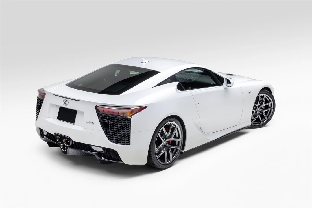 2012 Lexus LFA - Image 14 of 31