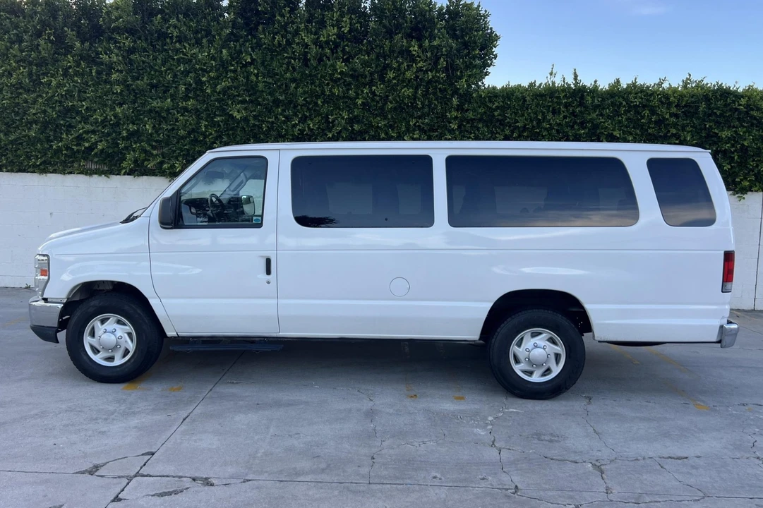 2013 Ford Econoline Van - Image 3 of 7