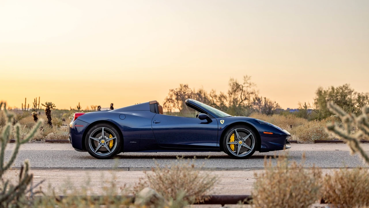 2014 Ferrari 458 Spider - Image 25 of 31