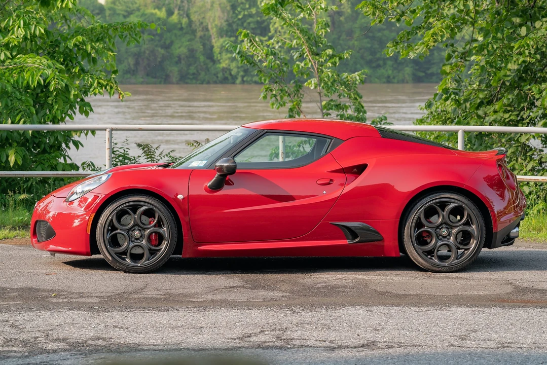 2015 Alfa Romeo 4C Coupe - Image 11 of 31