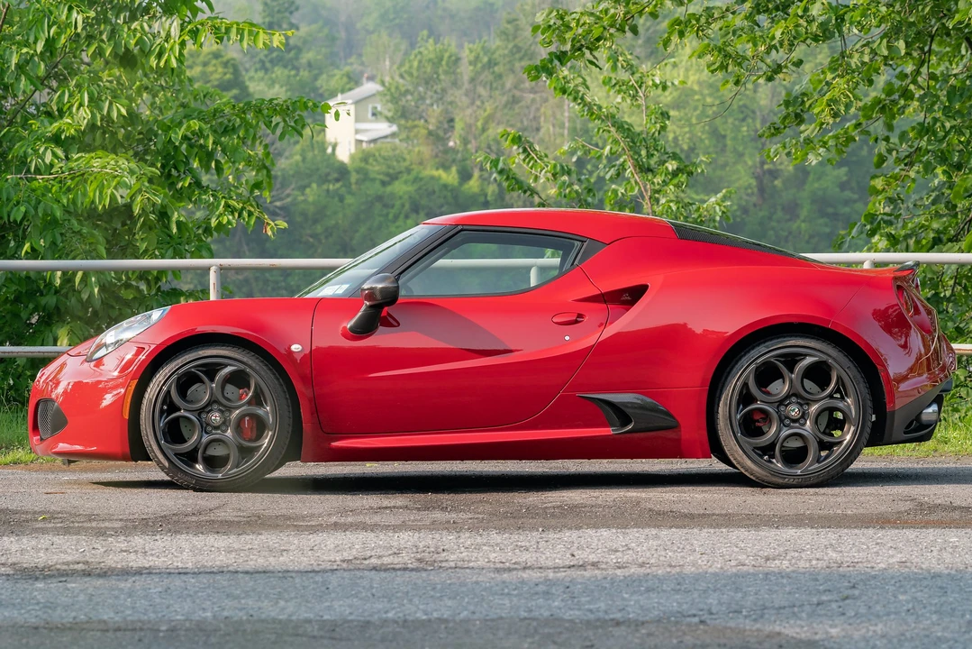 2015 Alfa Romeo 4C Coupe - Image 12 of 31