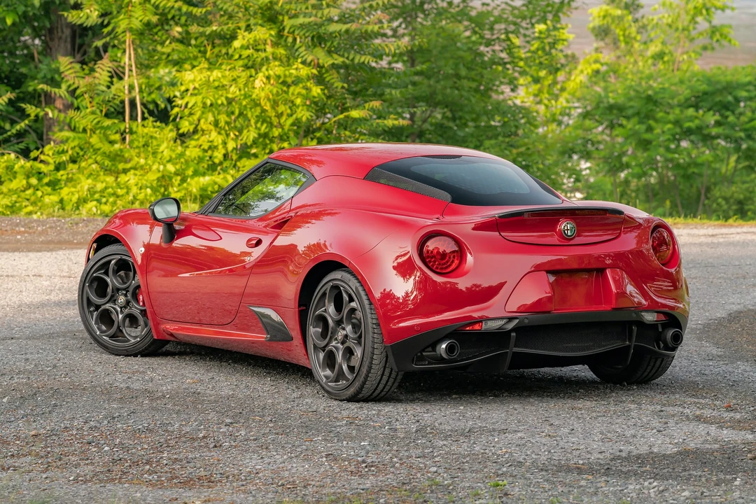 2015 Alfa Romeo 4C Coupe - Image 18 of 31
