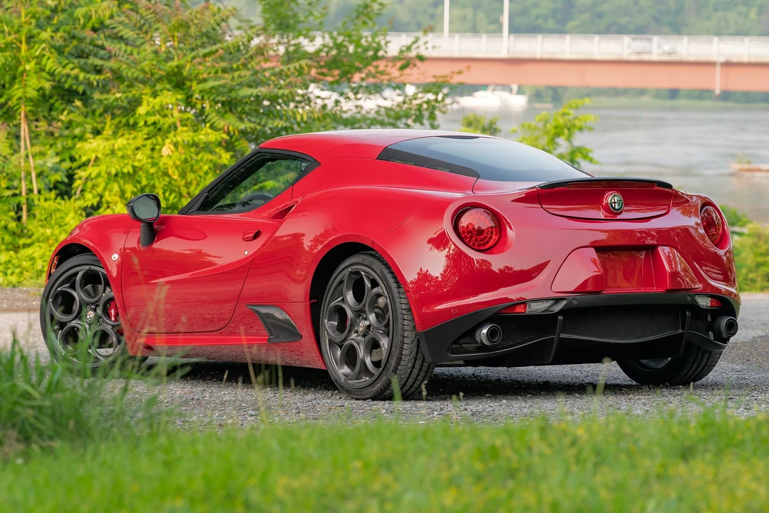 2015 Alfa Romeo 4C Coupe - Image 20 of 31