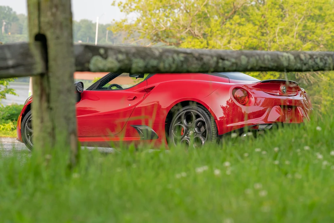 2015 Alfa Romeo 4C Coupe - Image 21 of 31