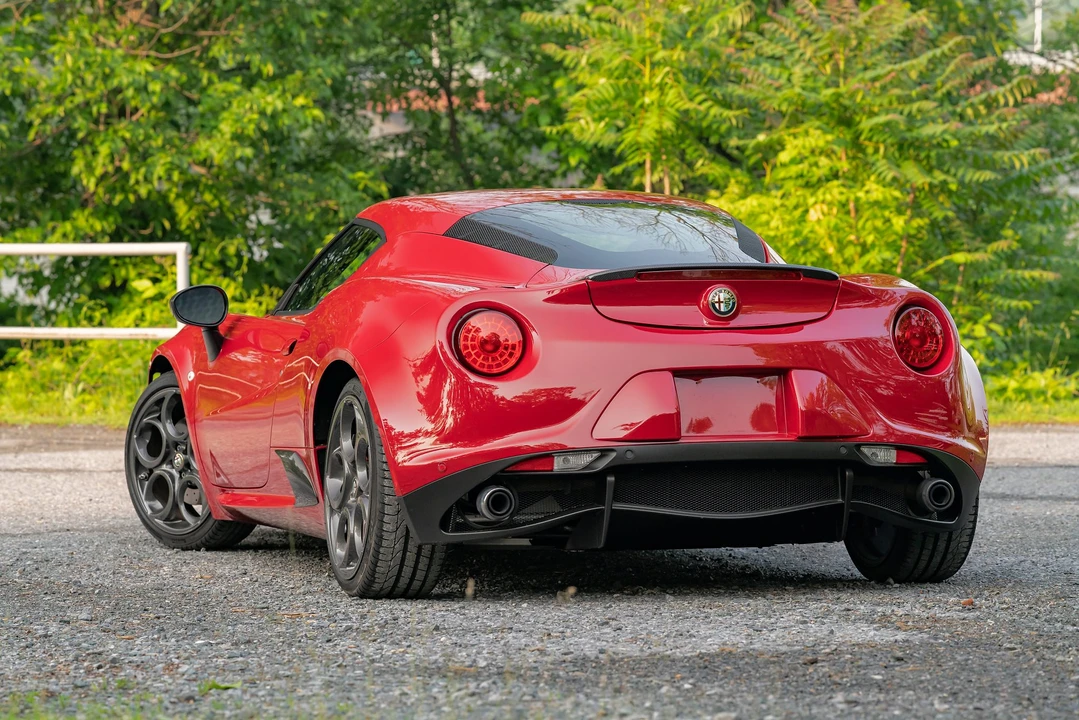 2015 Alfa Romeo 4C Coupe - Image 23 of 31