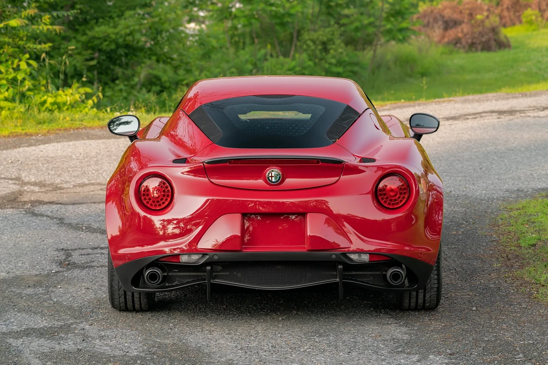 2015 Alfa Romeo 4C Coupe - Image 25 of 31