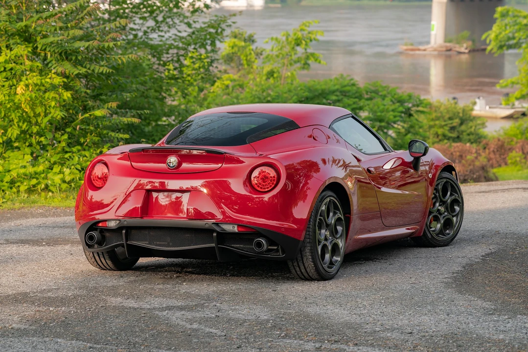 2015 Alfa Romeo 4C Coupe - Image 31 of 31