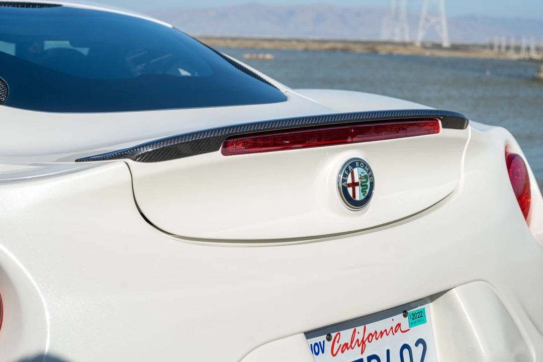 2015 Alfa Romeo 4C Coupe - Image 23 of 31