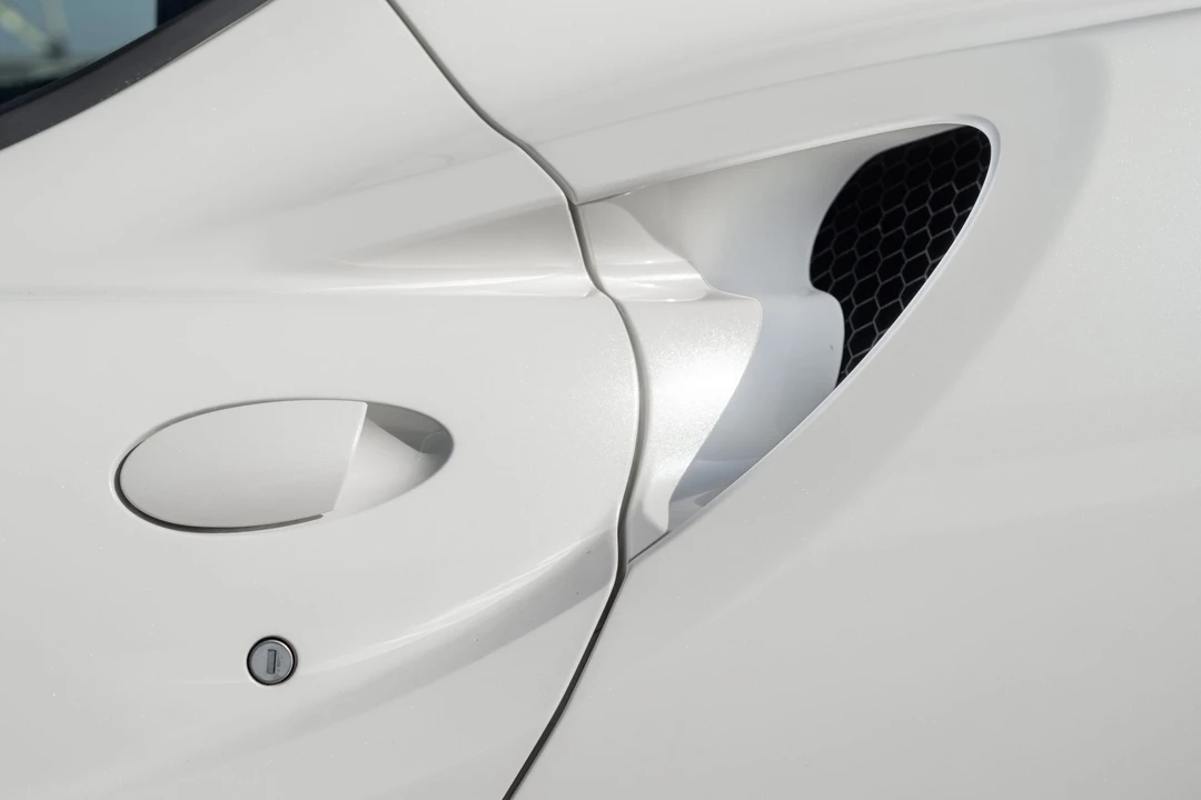2015 Alfa Romeo 4C Coupe - Image 30 of 31