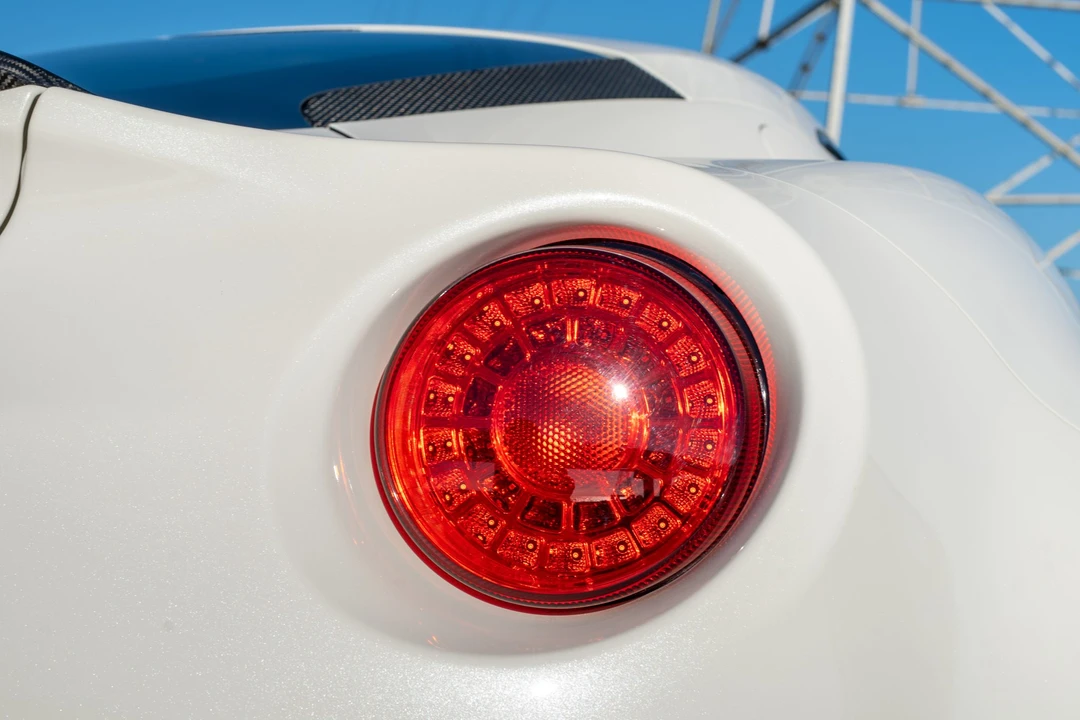 2015 Alfa Romeo 4C Coupe - Image 13 of 31