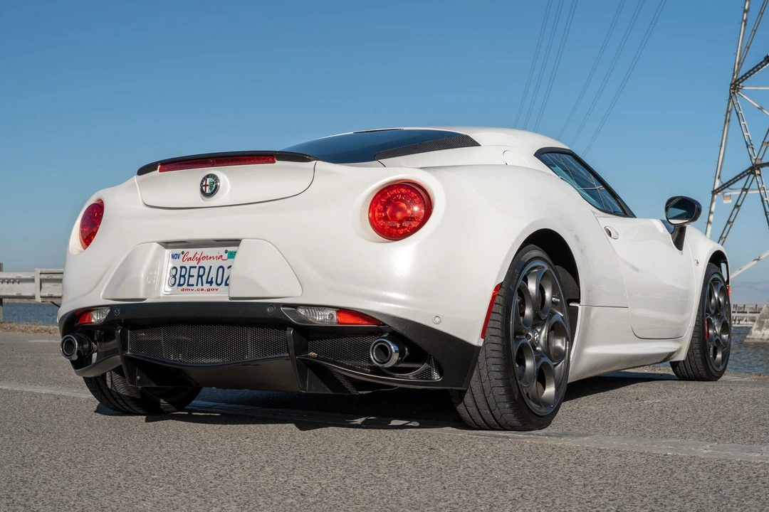 2015 Alfa Romeo 4C Coupe - Image 5 of 31