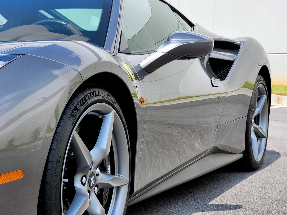 2016 Ferrari 488 GTB - Image 26 of 31