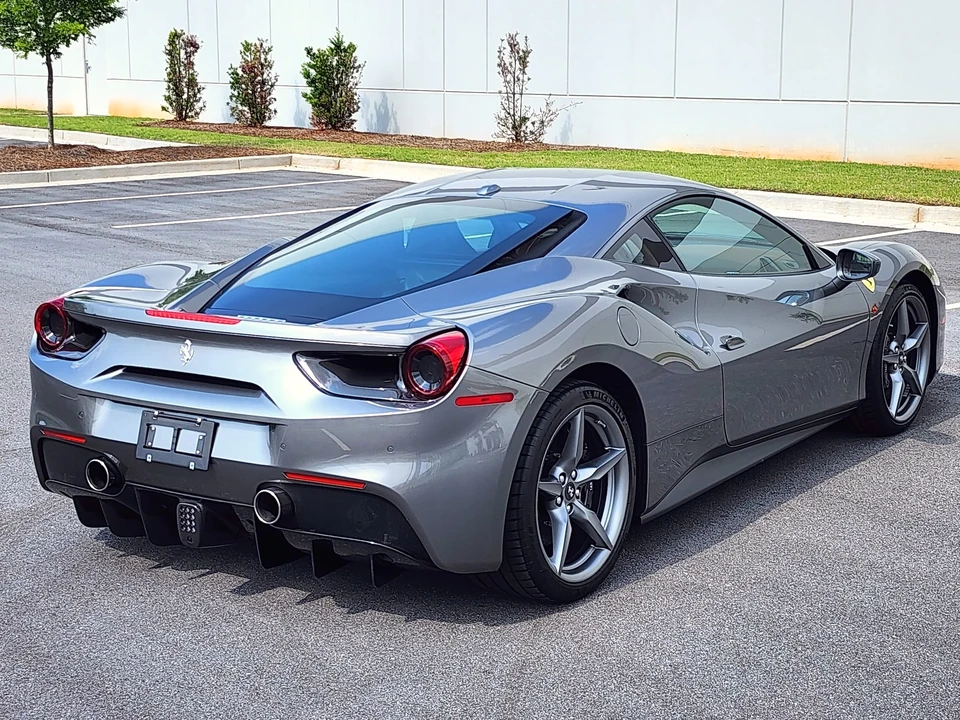 2016 Ferrari 488 GTB - Image 13 of 31